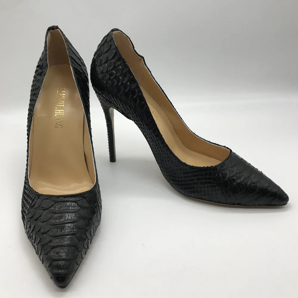 Black Leather Snake Pattern Pointed Toe Pumps