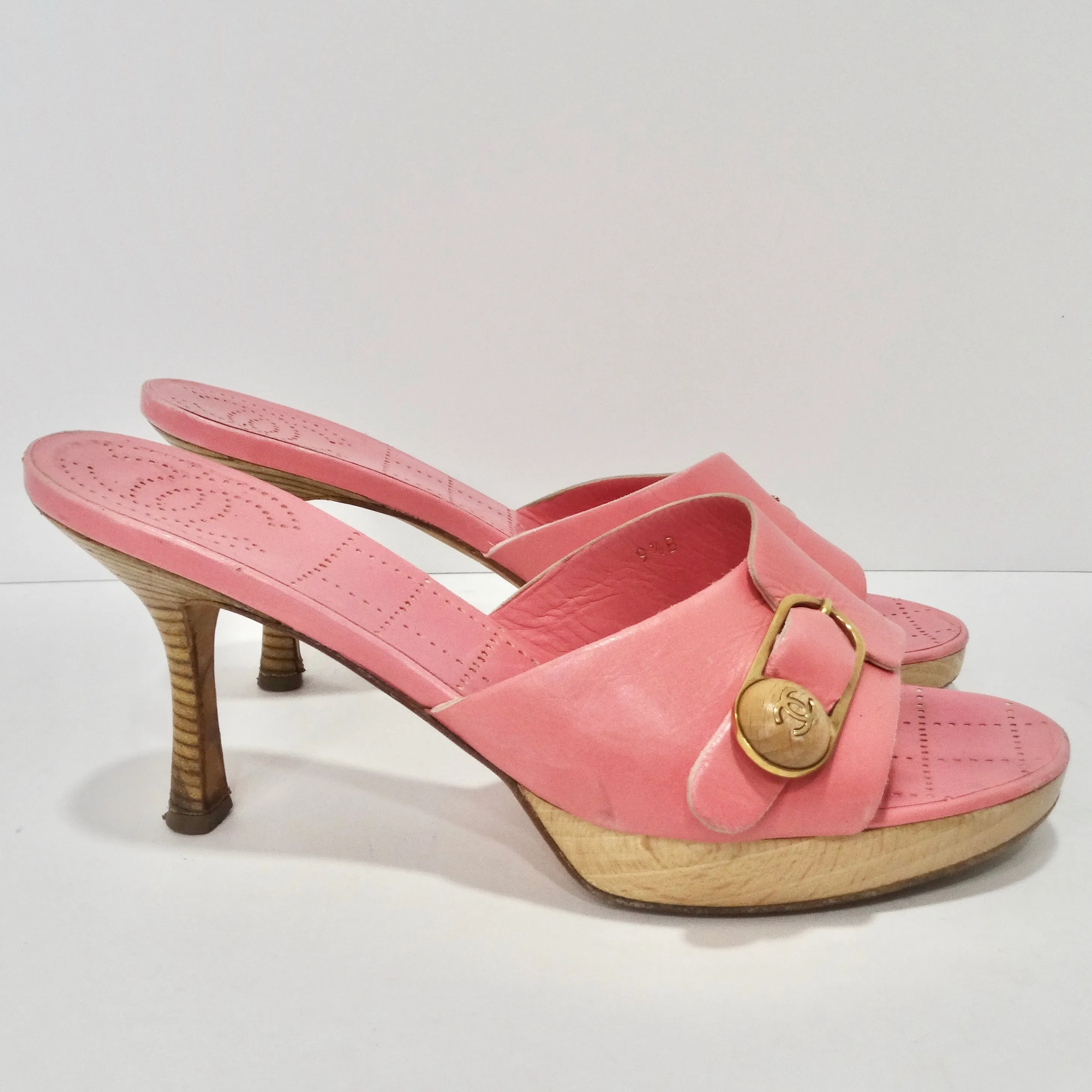 Chanel Hot Pink Leather CC Logo Mules